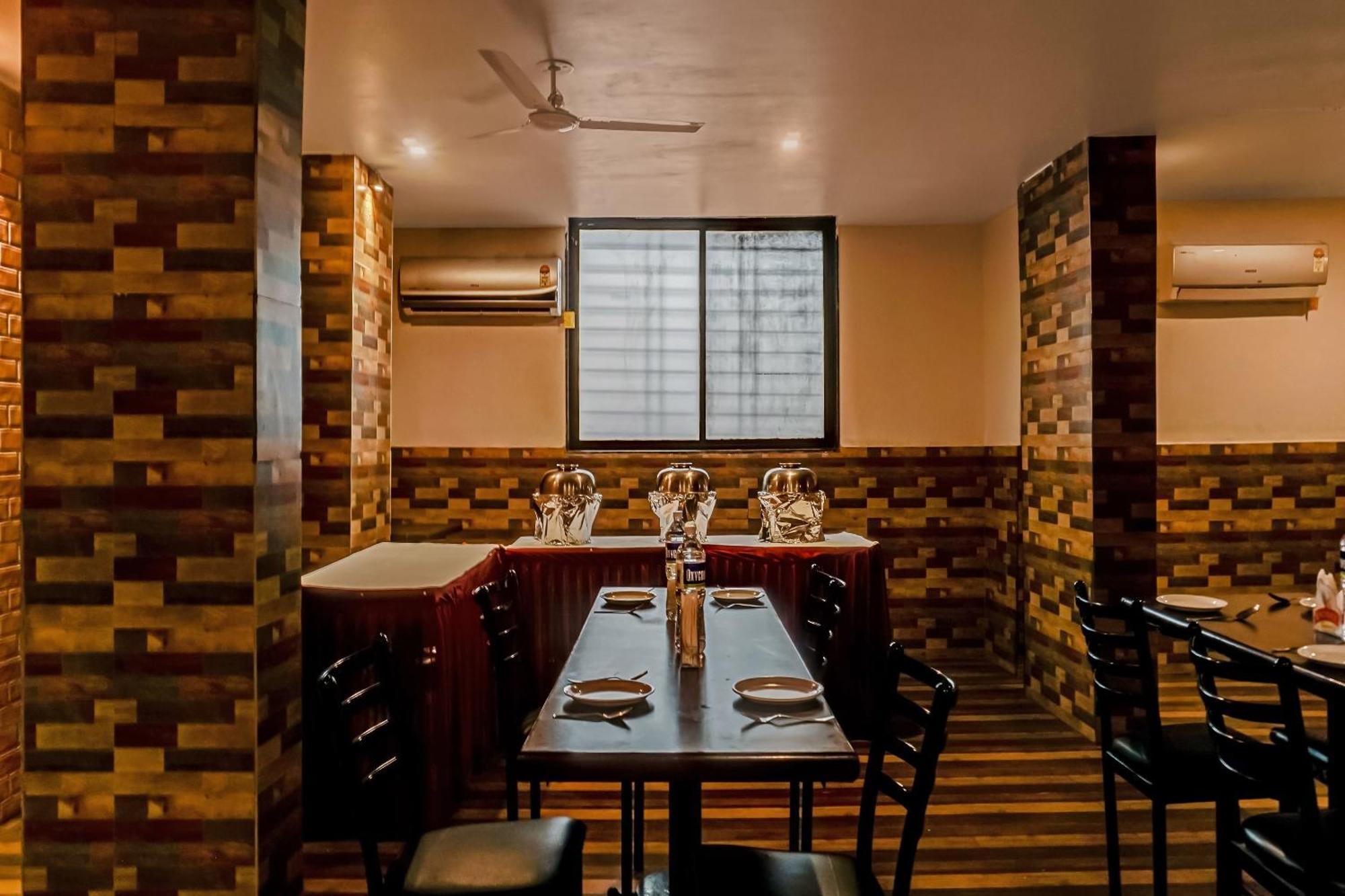 Hotel O Log Inn Plaza Near Eon It Park Pune Bagian luar foto